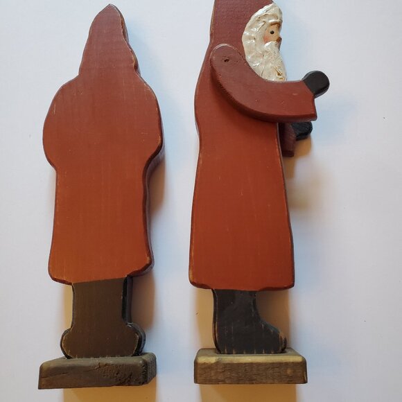 Folk Santas - Picture 3 of 9